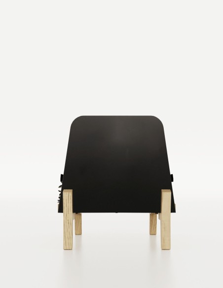 Design épuré du rangement à bûches fabriqué en France