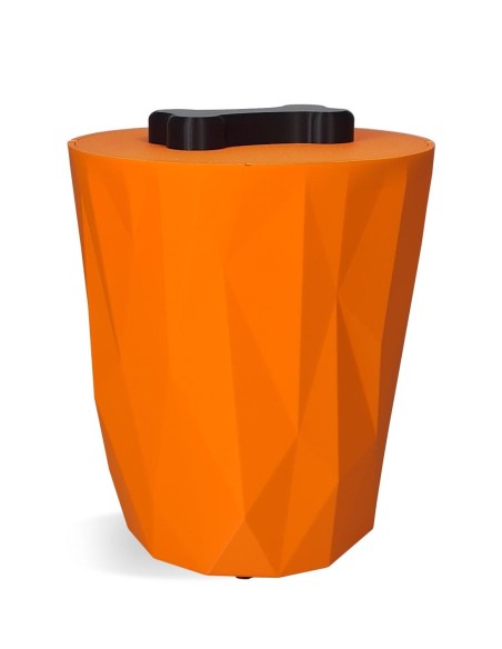 la boite orange pour stocker les croquettes de chats ou de chien à l'abri de l'humidité
